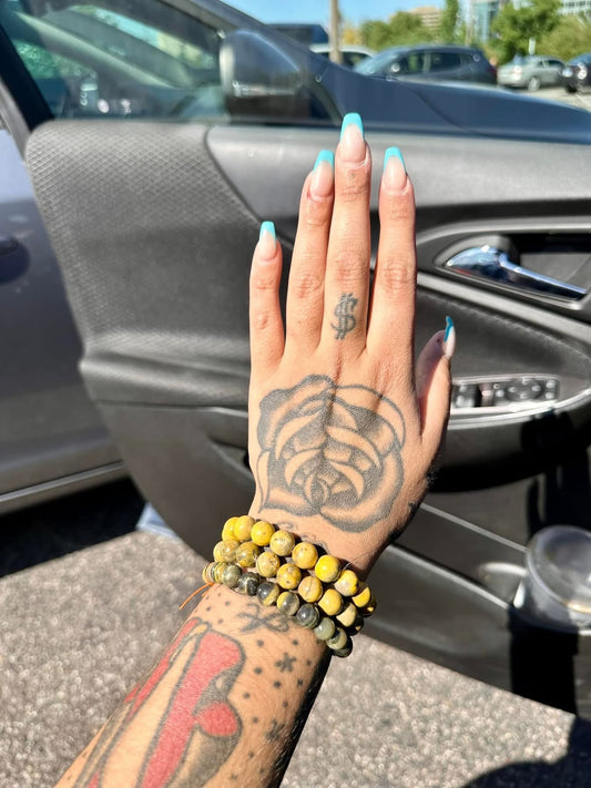 B - Bumblebee Jasper