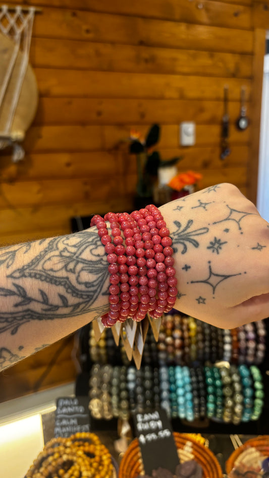 B - Rhodonite (Gem)