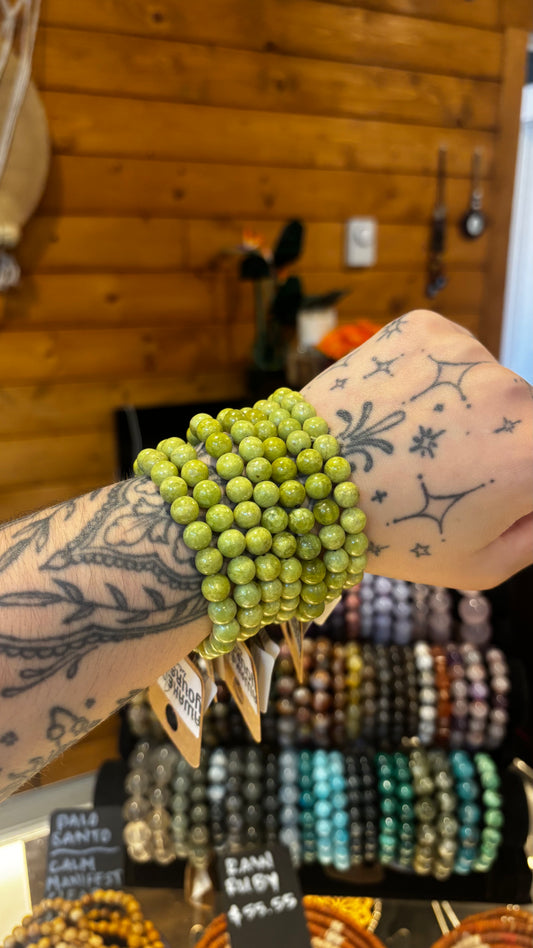 b - Green Opal