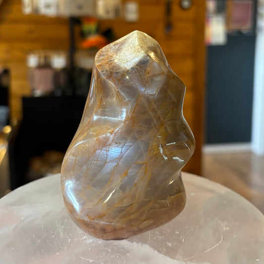 Peach Moonstone Flame