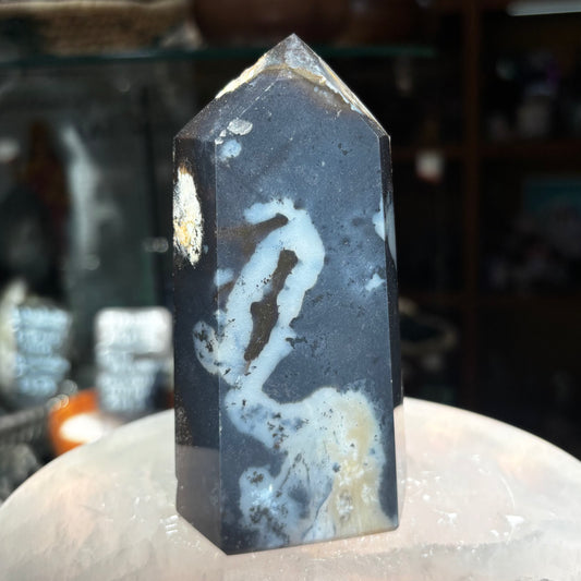 Dendritic Agate Tower